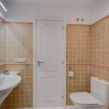Casa Calmos アデヘ